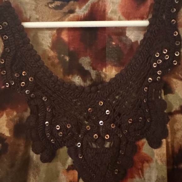 SML Sport fall Floral Women's Top - Picture 2 of 3